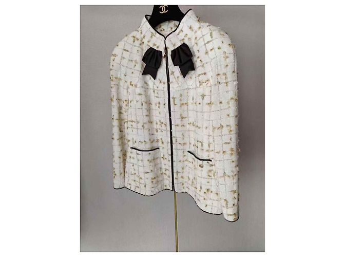Chaquetas Chanel La Petite Veste Noire Multicolor - vista 2