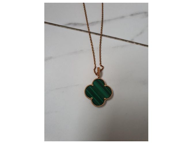 Collane Magic Alhambra Van Cleef & Arpels Verde - vista 2