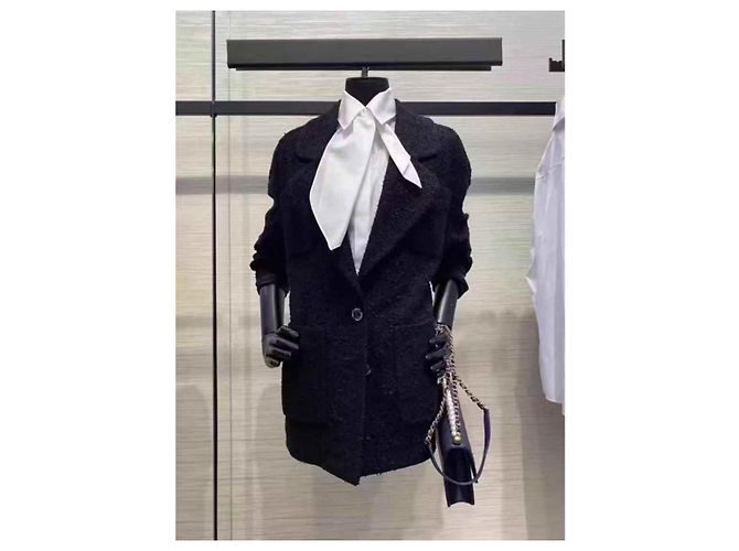 Chaquetas Chanel La Petite Veste Noire Negro - vista 8