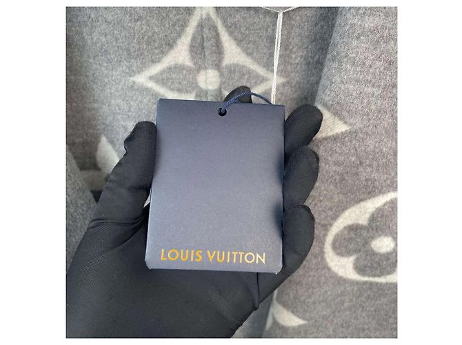 Louis Vuitton Coats Women Multiple colors - view 5