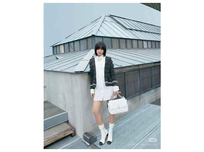 Chaquetas Chanel La Petite Veste Noire Multicolor - vista 4