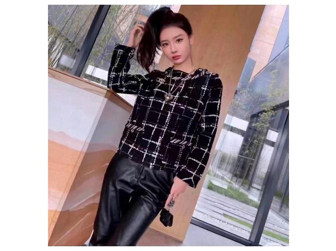 Chaquetas Chanel La Petite Veste Noire Multicolor - vista 8