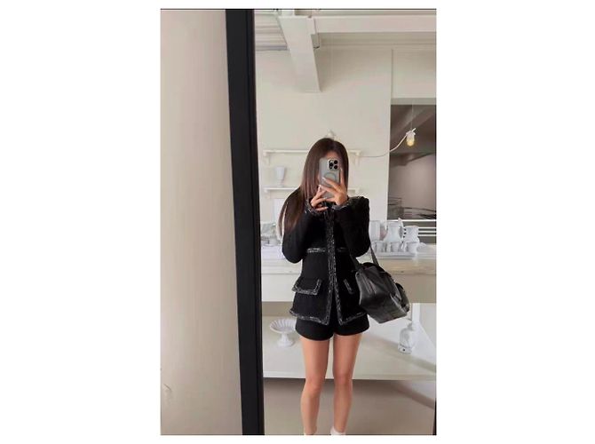 Chanel La Petite Veste Noire Jacken Schwarz - Ansicht 2