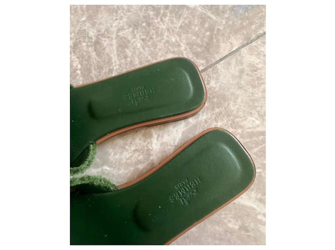 Sandali Hermès Oran in pelle verde - vista 2