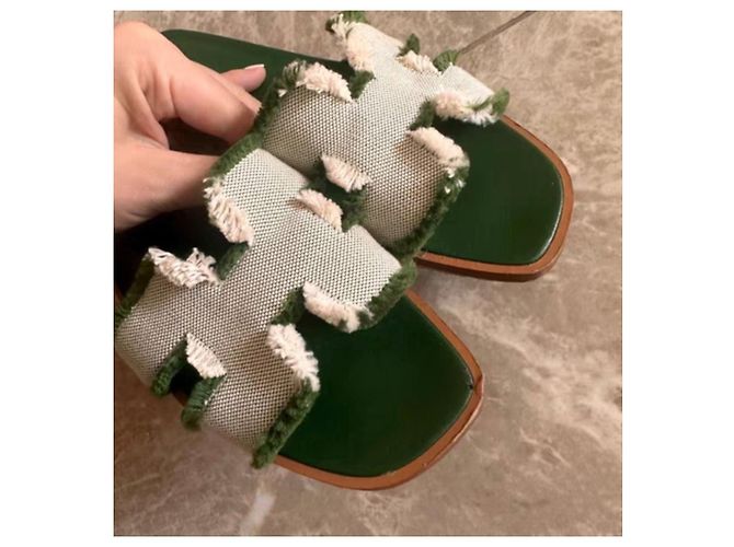 Sandali Hermès Oran in pelle verde - vista 4