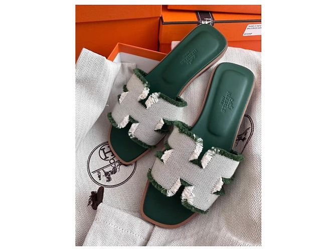 Sandali Hermès Oran in pelle verde - vista 5