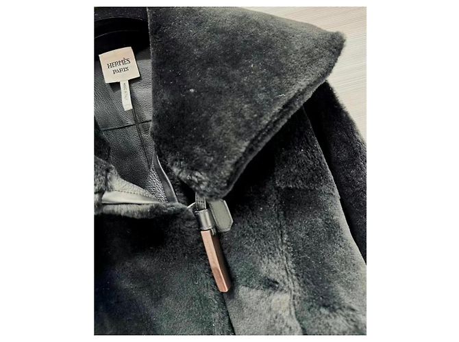 Hermès Mantel aus Lammfell Schwarz Größe 36 - Ansicht 7