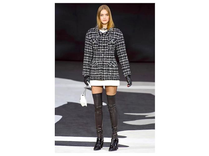 Chaquetas Chanel La Petite Veste Noire Multicolor - vista 6