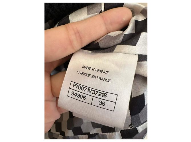 Chanel Black Wool Coat Size 36 - view 6