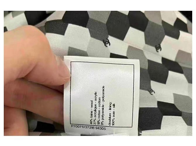 Chanel Black Wool Coat Size 36 - view 8