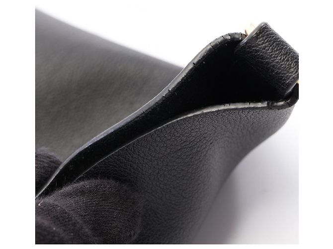 Autre Marque Bolso de mano de cuero negro Yves Saint Laurent - vista 5