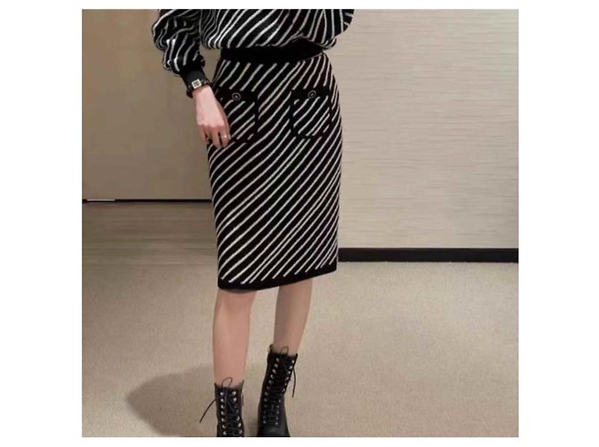 Chanel Rock aus Kaschmir mehrfarbig Größe 36 Mehrfarben - Ansicht 7