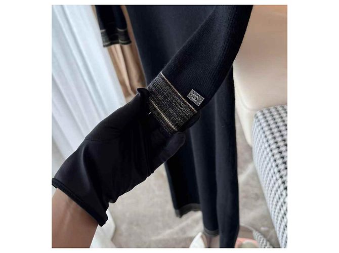 Chanel Kleid aus schwarzem Kaschmir - Ansicht 4