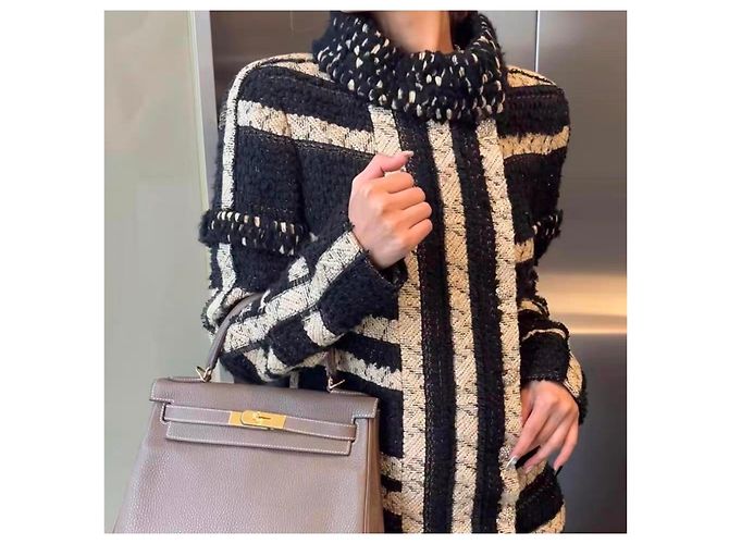Chaquetas Chanel La Petite Veste Noire Multicolor - vista 7
