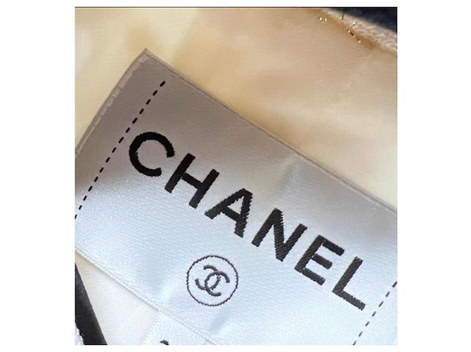 Chaquetas Chanel La Petite Veste Noire Multicolor - vista 6