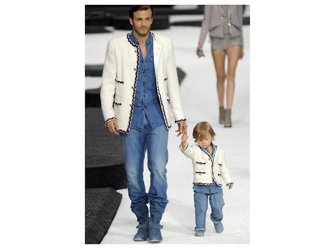 Chaquetas Chanel La Petite Veste Noire Multicolor - vista 4