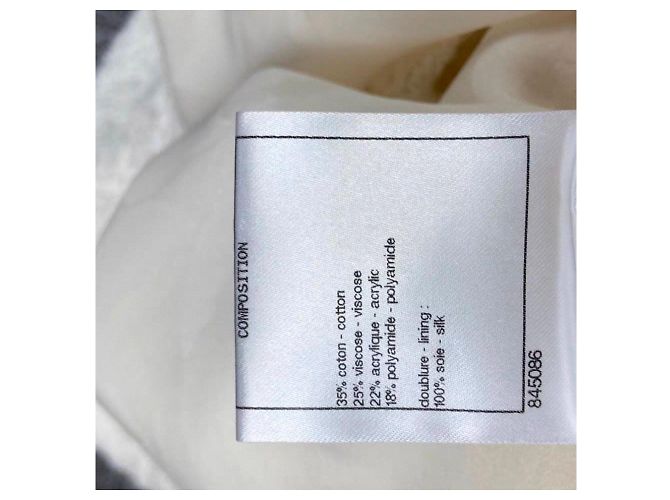 Chaquetas Chanel La Petite Veste Noire Multicolor - vista 2