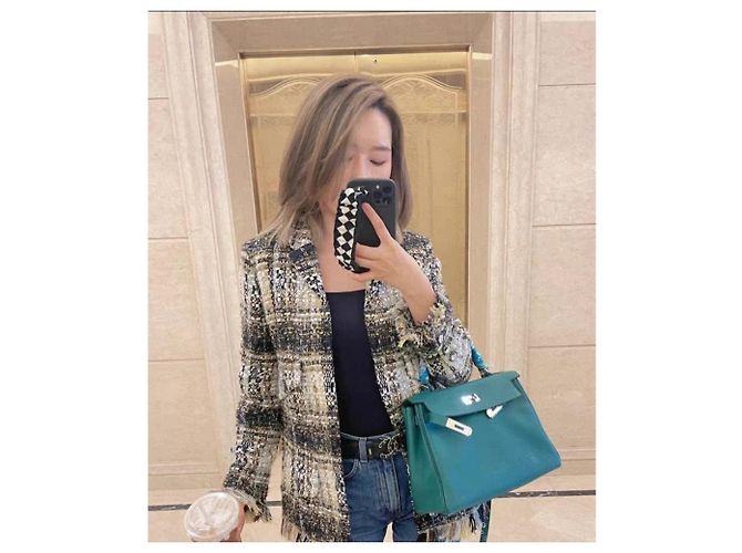 Chaquetas Chanel La Petite Veste Noire Multicolor - vista 5