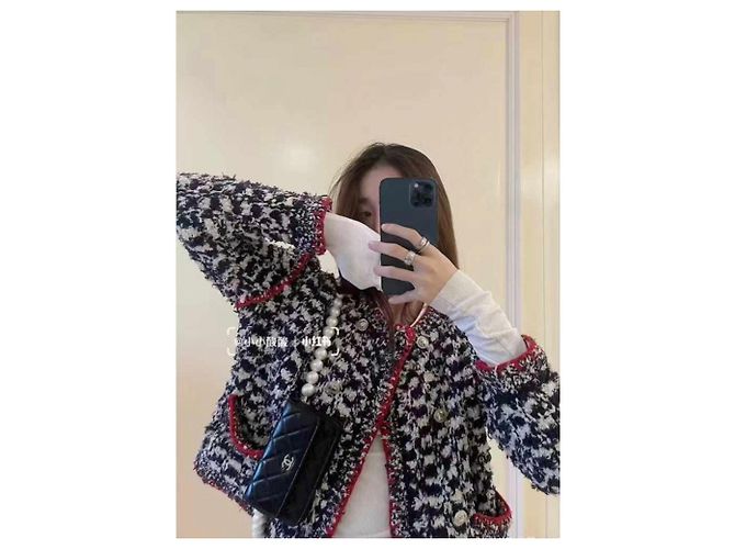 Chaquetas Chanel La Petite Veste Noire Multicolor - vista 5
