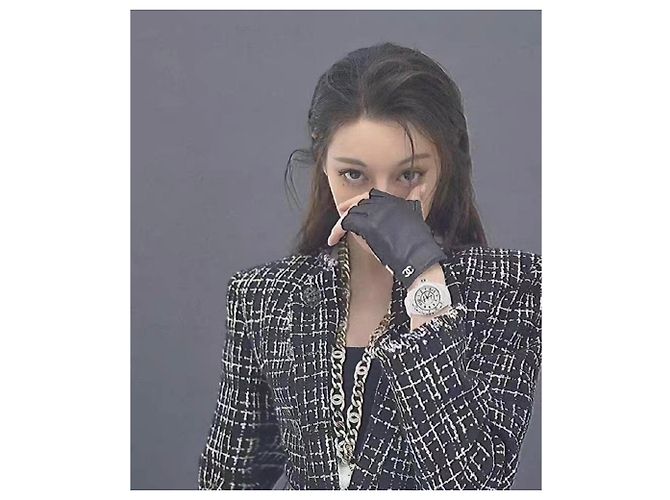 Chaquetas Chanel La Petite Veste Noire Multicolor - vista 3