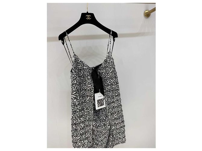 Vestido Chanel de seda multicolor talla 36 - vista 2