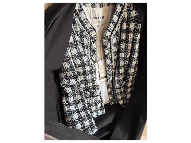 Chaquetas Chanel La Petite Veste Noire Multicolor - vista 2