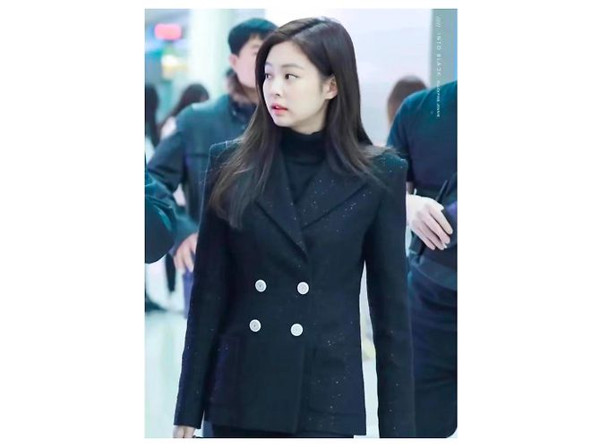 Chaquetas Chanel La Petite Veste Noire Negro - vista 5