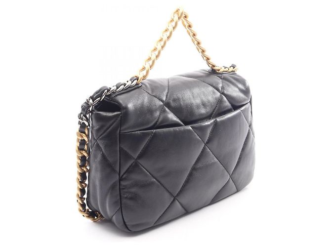 Borsa a tracolla Chanel 19 Dixneuf Matelassé Nero - vista 2