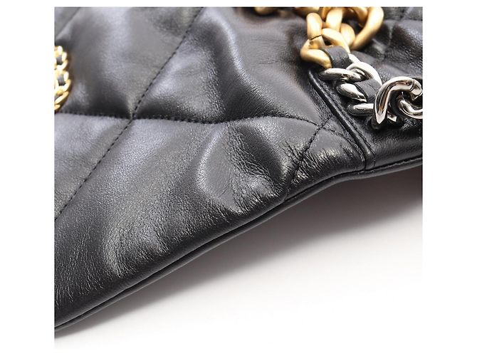 Borsa a tracolla Chanel 19 Dixneuf Matelassé Nero - vista 7