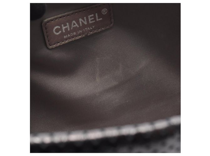 Timeless Borsa a tracolla Chanel 2.55 traforata Nero - vista 7