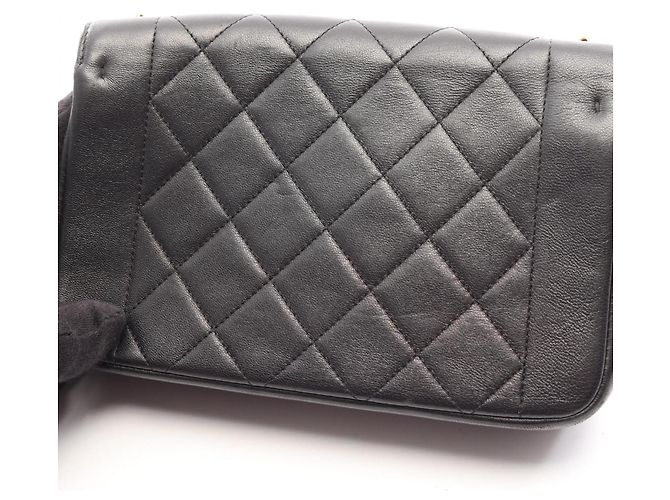 Borsa a tracolla Chanel Chic With Me Matelassé Nero - vista 12
