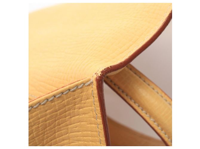 Bolsa Loewe Barcelona Amarelo - vista 17