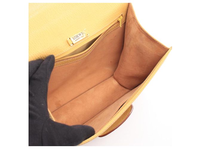 Bolsa Loewe Barcelona Amarelo - vista 3