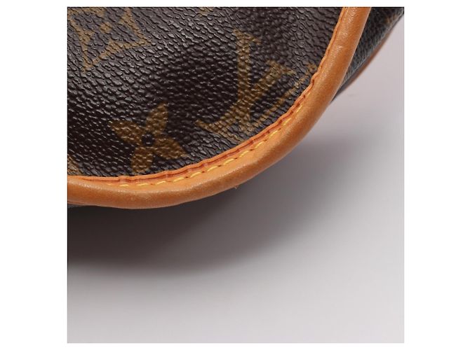 Borsa a tracolla Louis Vuitton Menilmontant PM Marrone - vista 8