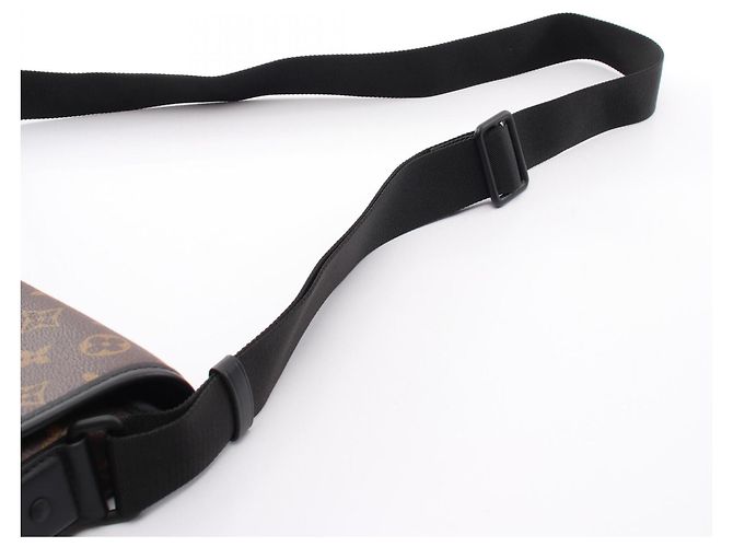Borsa a tracolla Louis Vuitton Magnetic Messenger Monogram Macassar Marrone Nero - vista 8