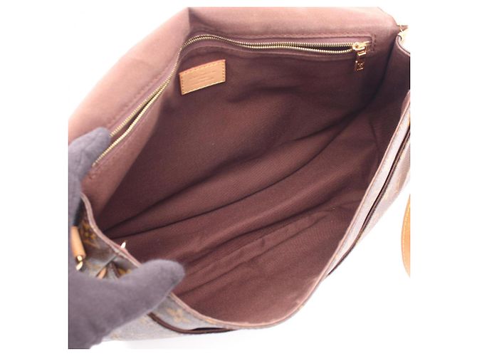 Borsa a tracolla Louis Vuitton Menilmontant MM Monogram Marrone - vista 3