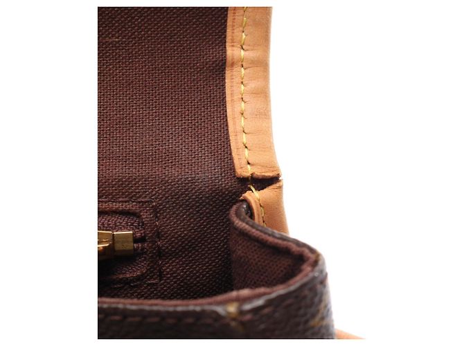 Borsa a tracolla Louis Vuitton Menilmontant MM Monogram Marrone - vista 6
