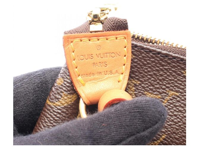 Louis Vuitton Pochette Accessoires Monogram Handbag Braun - Ansicht 4