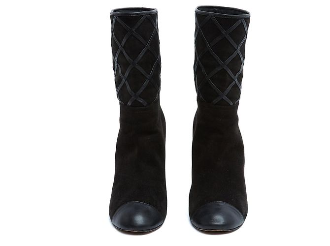 Chanel Botins de Camurça Preta Acolchoados EU 38.5 Preto - vista 3