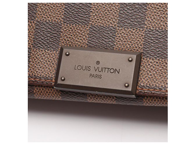 Borsa a tracolla Louis Vuitton District MM Damier Ebene Marrone - vista 10