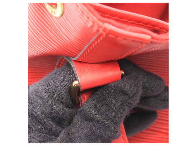 Borsa a tracolla Louis Vuitton Noe Epi Castilian Red Rosso - vista 5