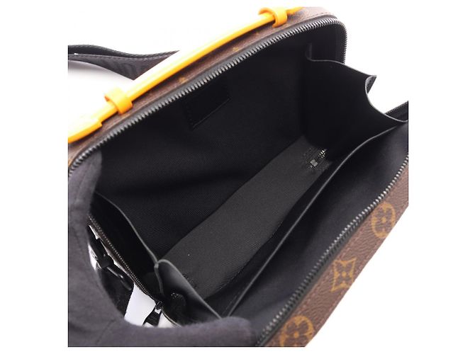Borsa a tracolla Soft Trunk Louis Vuitton Marrone Arancione - vista 3