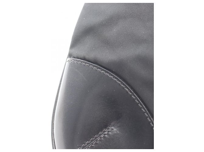 Bolsa de Ombro Prada Triangle Logo Preto - vista 6