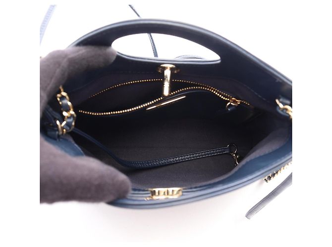 Borsa a tracolla 2-Way Chanel 31 Blu navy - vista 3