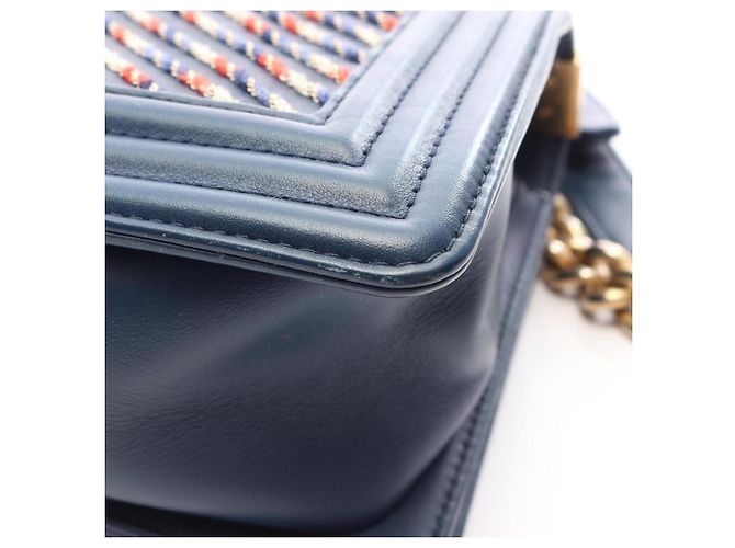 Borsa a tracolla Chanel Boy Chevron V-Stitch in pelle Blu Multicolore - vista 11
