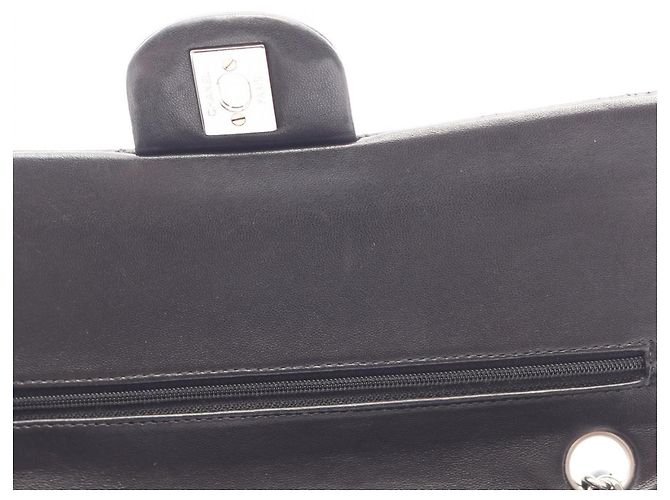 Borsa a tracolla Chanel Matelassé Double Flap Nero - vista 13