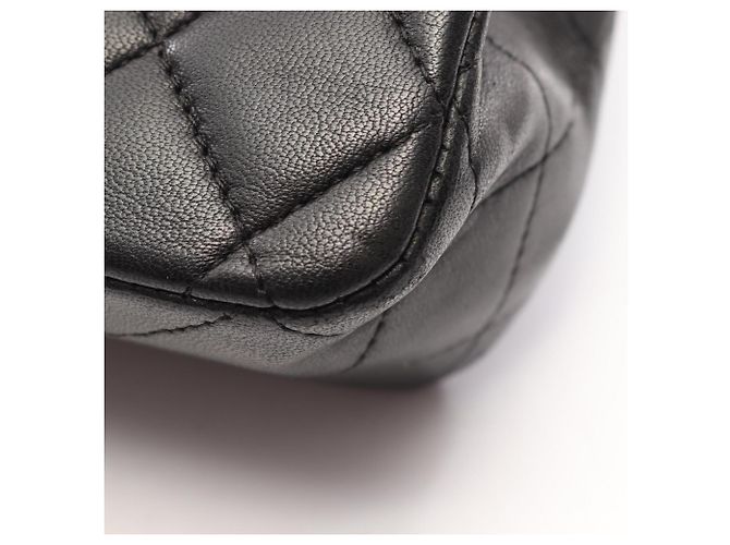 Borsa a tracolla Chanel Matelassé Double Flap Nero - vista 9
