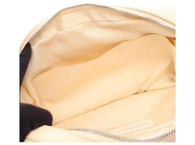 Borsa a tracolla Chanel Matelassé Ivory Crudo - vista 7