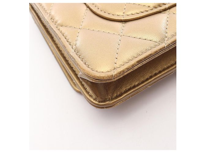 Borsa a tracolla Chanel Matelassé in pelle d'agnello dorata D'oro - vista 10