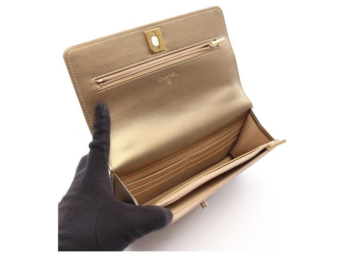 Borsa a tracolla Chanel Matelassé in pelle d'agnello dorata D'oro - vista 3